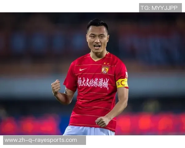 广州恒大足球球星最新排名榜单揭晓 揭秘球员实力与表现对比分析 广州恒大足球球星最新排名榜单揭晓 揭秘球员实力与表现对比分析